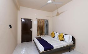 Spot On 64818 Hotel Minal